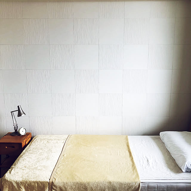 テーマのあるお部屋作り,一人暮らし,エコカラット（LIXIL）,毛布,通販生活,メディカル枕,抗菌,野蚕絹毛布,和田野蚕糸工房,ムガ蚕シルク柞蚕シルク,保温・保湿効果,寝室,エコカラット,快眠枕,クールウォーム敷パッド　滋賀麻工業,Bedroom tukiterasuの部屋