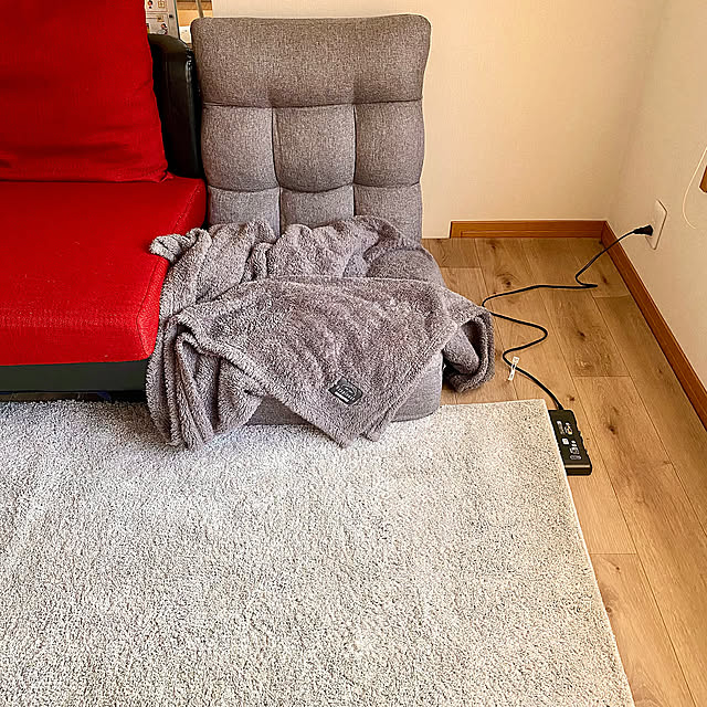 Lounge,電気カーペット,RoomClipショッピング,わたしの休日のすごし方,ニトリ,フェイクグリーン,吹き抜けリビング,築15年,タチカワブラインド,子どもと暮らす,すっきり暮らす,好きなものに囲まれて暮らす,子どものいる暮らし,コメントスルーで大丈夫です♡,メリーナイト fuuchanの部屋