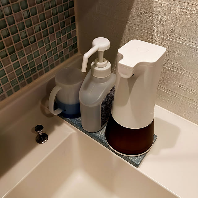 Bathroom,洗面台,洗面所,ハンドソープ自動ディスペンサー hoseaniaの部屋