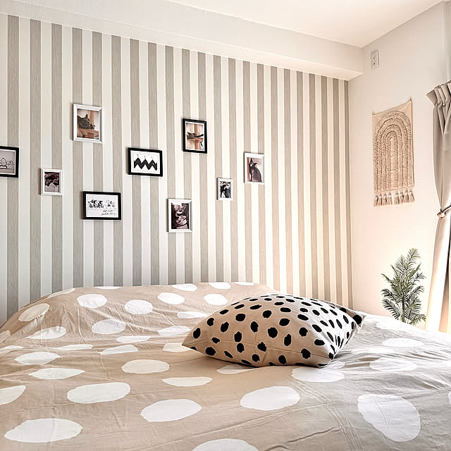 Bedroom,寒いですね,冬の模様替え,癒し,冬,RCの出会いに感謝しています♡,猫と暮らす,猫が好き♡,コメントお気遣いなく♡,見ていただいてありがとうございます♡,ゆるりラブな会,今日もお疲れさまでした♡,こんばんは♡,コメントスルーで大丈夫です♡,枕カバーは洗濯中…,布団はニトリ,お布団カバー,IKEA,クッション,ウォールステッカー snoopyの部屋