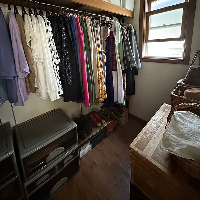 My Shelf,夏のクローゼット,ファッション雑貨,洋服好き,ざっくり仕分け,クローゼット収納,マイルール,ナチュラルインテリア,心地よい暮らし,自然素材が好き,季節を楽しむ暮らし,ナチュラルカラー 67の部屋