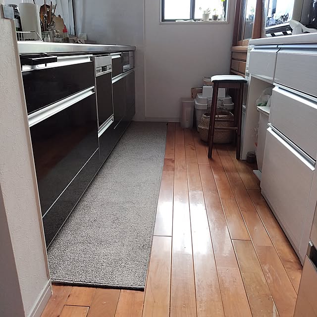 Kitchen,キッチンマット,キッチン掃除,リンレイ,PLYS,床掃除,PLYSキッチンマット,つやピカクリーナー,リンレイつやピカ,ダイニングキッチン掃除,梅雨の晴れ間,梅雨の晴れ間は大忙し mutsuの部屋