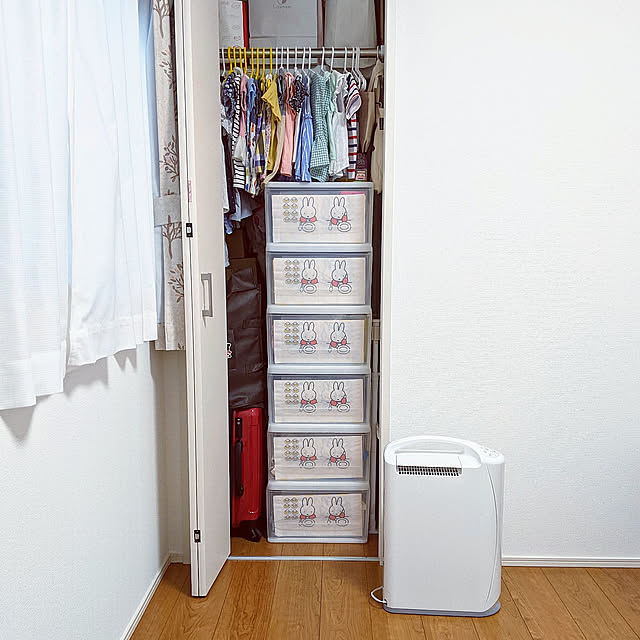 こども服収納,見てくださってありがとうございます,こどもと暮らす,2人目育児,スッキリ暮らしたい,子ども部屋,ニトリ,衣装ケース目隠し,ミッフィー,Bedroom cochonの部屋