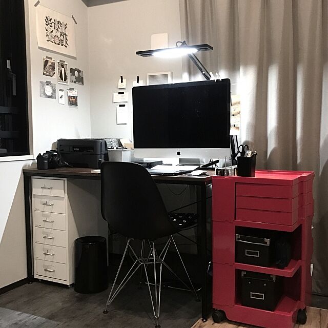 My Desk,パソコンデスク,イームズチェア,デスク周り,ボビーワゴン evijpの部屋