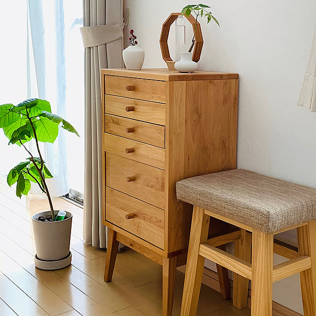 一生ものの家具,北欧,ナチュラルモダン,心地よい暮らし,Lounge akmama_khの部屋