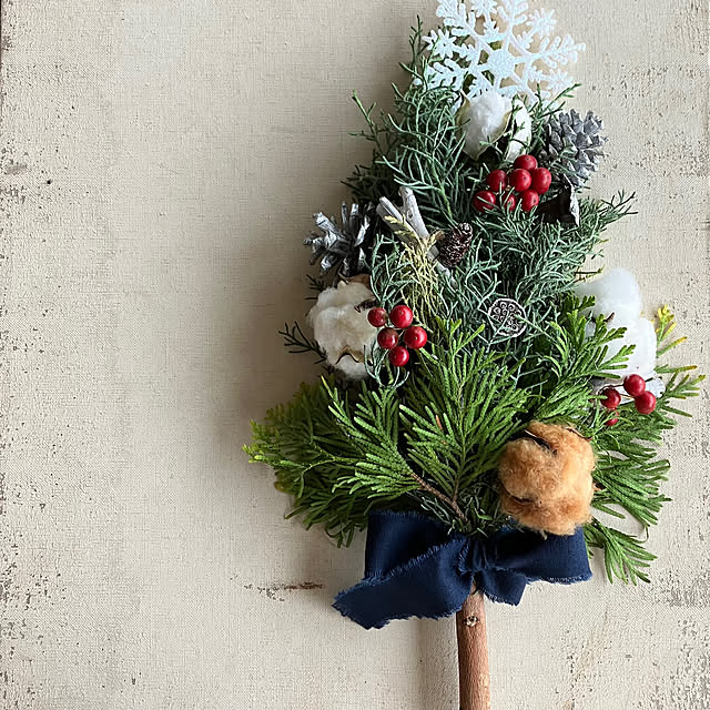 On Walls,コットンフラワー,クリスマススワッグ,クリスマス,庭,ガーデニング,いつもありがとうございます♡,植物のある暮らし,スワッグ手作り chi_8777の部屋