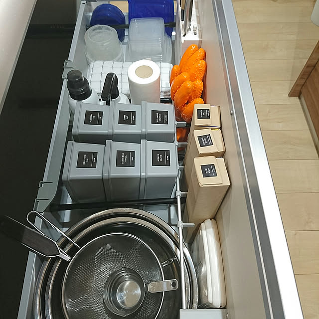 Kitchen,新商品,100均,キャンドゥ,整理整頓,キッチン収納見直し,詰め替え容器用ラベルシール,100均収納,ジッパーバッグ,ゴミ袋収納,ポリ袋収納,ポリ手袋収納,水切りネット収納,モノトーン,グレー,グレーインテリア,グレー好き♡ sachiの部屋