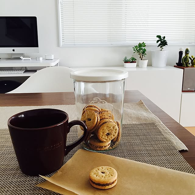 My Desk,Macのある部屋,WECK,ニトリ,IKEA,野田琺瑯,シンプルライフ,多肉植物,観葉植物,マグカップ,DEAN＆DELUCA,ブラバンシア,建売住宅 moppoの部屋