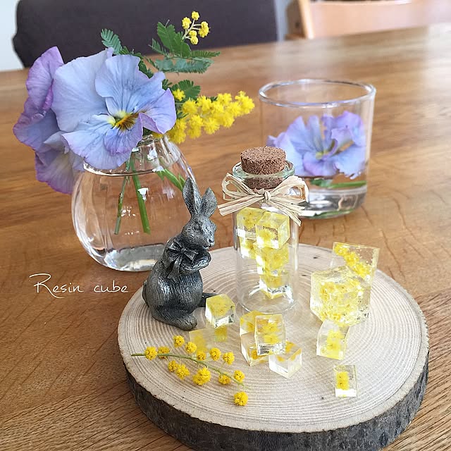 ボトルドフラワー,エディブルフラワーのパンジー,レジンキューブ,花のある暮らし,花あそび♪♪,ミモザ,On Walls cherryの部屋