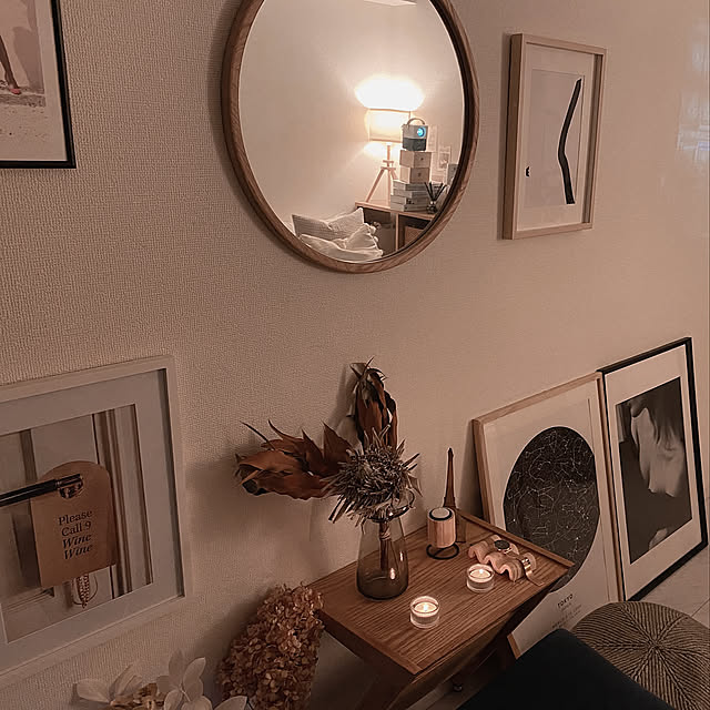 ZARA HOME,ポスターインテリア,ポスターのある部屋,desenio,hmhome,ドライフラワー,ナチュラル,1K7畳,アイアン家具,スチールユニットシェルフ,IKEA,韓国インテリア,1K 1人暮らし,3COINS,一人暮らし,モノトーン,シンプルインテリア,ホワイトインテリア,北欧,ベージュインテリア,ナチュラルインテリア,照明,北欧インテリア,On Walls ayak_028の部屋