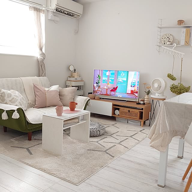 Lounge,リビングテーブル,海外インテリアに憧れる,おうちカフェ,海外風インテリア,皆さんとの出逢いに感謝♡,いつも見てくれてありがとうございます♡,空気をきれいにするラグ,北欧,照明,OYOY,ホワイトインテリア,韓国インテリア,salut!,Francfranc,トリベット mri96の部屋