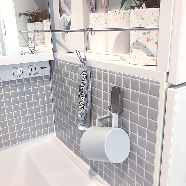 便利アイテム,Bathroom,観葉植物,グリーン,見せる収納,現状回復OK,コマンドフック,スリーエム,かける収納,壁に傷をつけない,TOTO 洗面台,DIY,タイルシート,リメイクシート,モニター商品,ガーデン雑貨 doremiの部屋