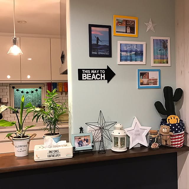 My Shelf,サリュ,カリフォルニアスタイル,カリフォルニアインテリア,観葉植物,アクセントクロス,ニトリ,インテリア,セリア,カラフル好き,♡&フォローありがとうございます◡̈,キッチンカウンター,星好き☆,カウンター,西海岸インテリア,星,IKEA,カラフル,ニコちゃん好き namiriiinの部屋