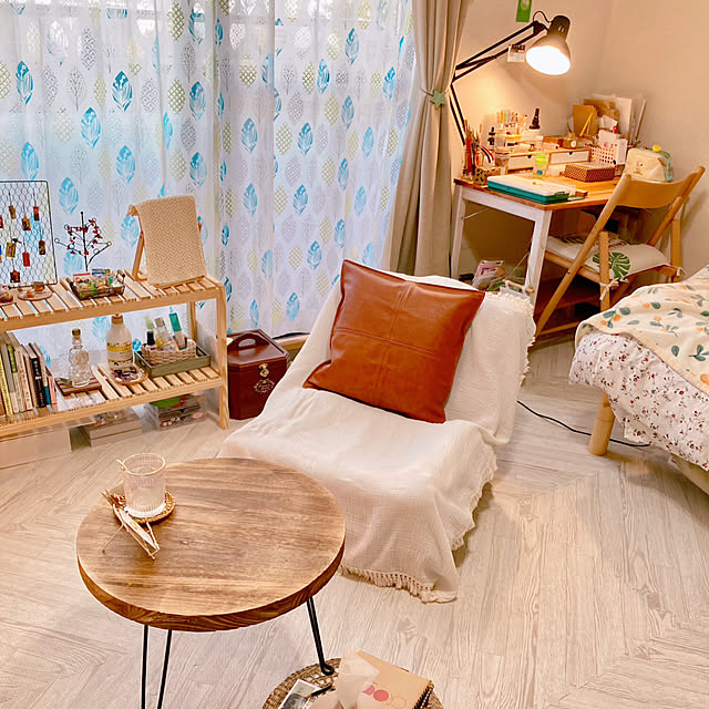 Lounge,ニトリ,ニトリのクッションカバー,ナチュラル,100均,ハンドメイド,一人暮らし,ミニチュア,セリア,1R,ガチャガチャ,リゾート風 yucca.の部屋