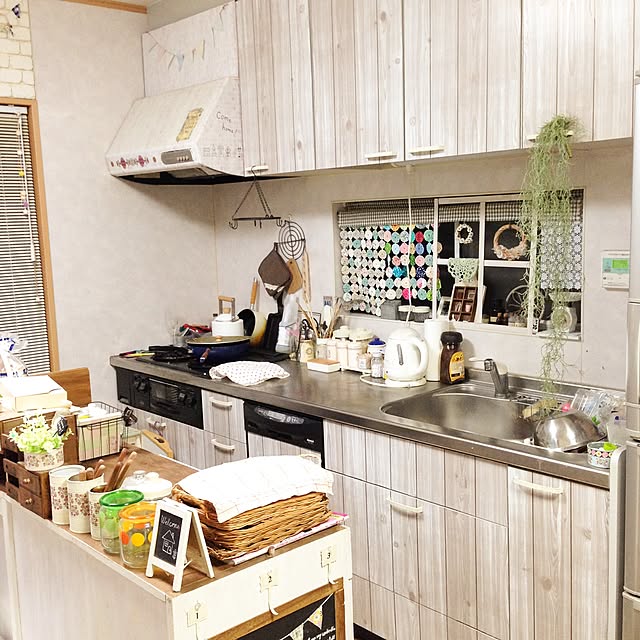 Kitchen,板壁風,真似っこしました♡,キャンドゥのインテリアシート,情報をありがとうございます♡,daisorarinさんの真似っこ♡ rieの部屋