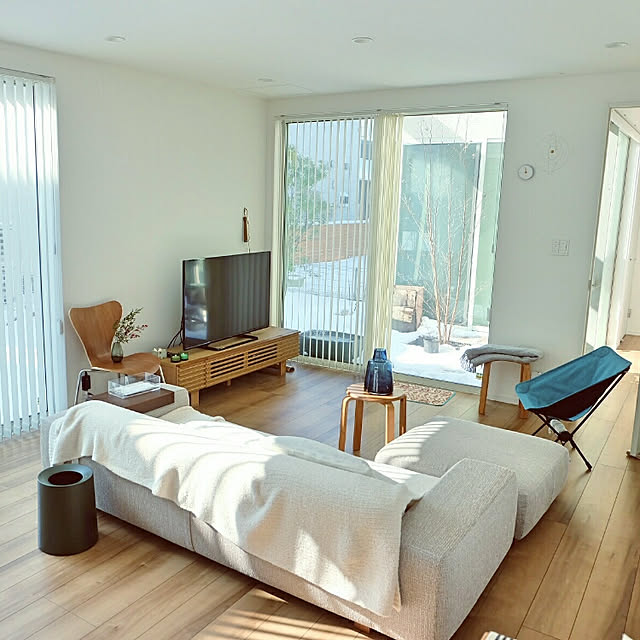 Lounge,無印良品,注文住宅,中庭のある家,ホルムガード,フローラ,ブランケット,毛布,北欧,シンプル,エフォートレス,エフォートレス・スタイル ricefishの部屋