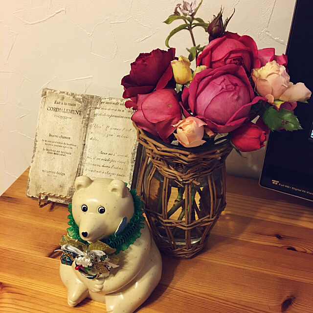 花瓶,フラワーベース,500円玉貯金,オブジェ,しろくま貯金箱,花のある暮らし,バラ,My Shelf,お正月 misacoの部屋