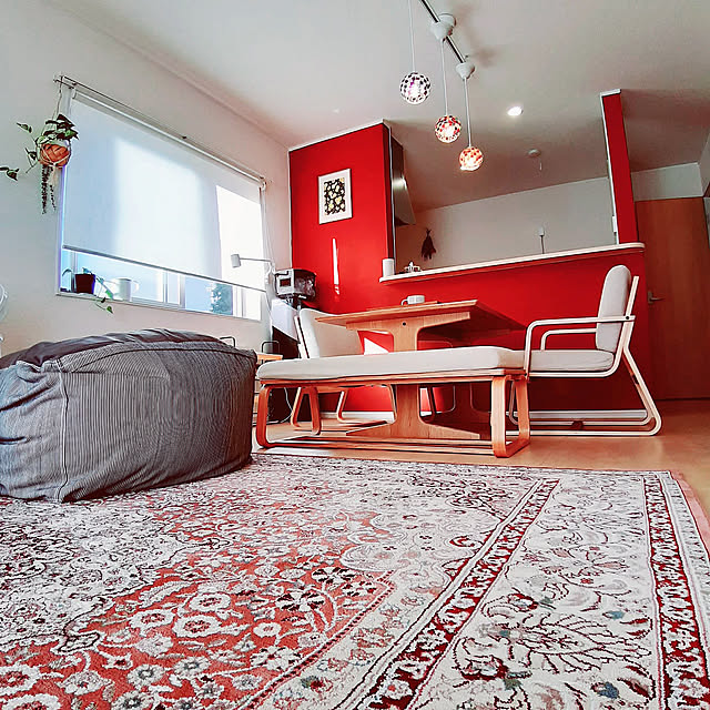 Overview,観葉植物,ナチュラル,カフェ風,ニトリ,建て売り一戸建て,シンプルな暮らし,赤色が好き♡,無印良品,照明,IKEA,トルコ絨毯,じゅうたん王国,リビングでもダイニングでもつかえるシリーズ,建売住宅 HSの部屋