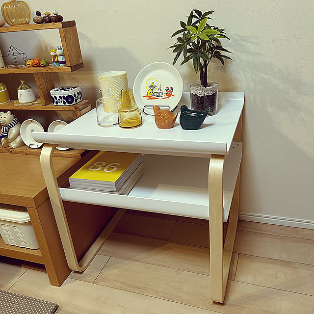 Lounge,915 SIDE TABLE,artek,ご褒美アイテム OMAMEの部屋