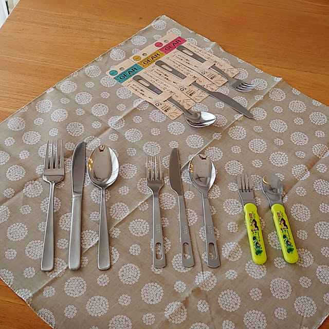 Kitchen,カラトリー,おうち撮影クエスト,こどものいる暮らし,小学生男子,男の子のいる暮らし,アウトドア用品,セリア,丁度いい大きさ,どうやっても手だけは写り込む…むぅ…,ジュニアサイズってなかなか無い…,ジュニアサイズカトラリー ToReTaRiの部屋
