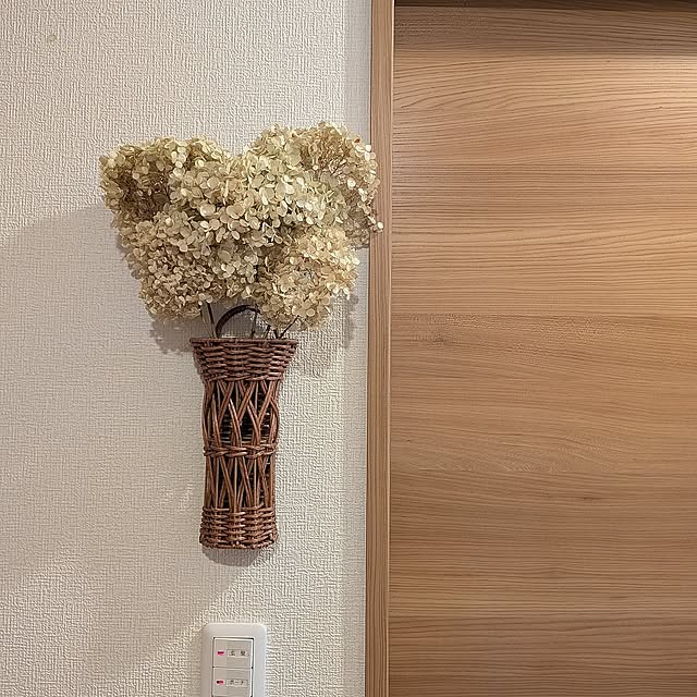 Bathroom,マイホーム,子供と暮らす家,ドライフラワー,アナベル,シャンブル,フラワーバスケット,バスケット,カゴ,カゴ大好き,トイレ前 usaの部屋