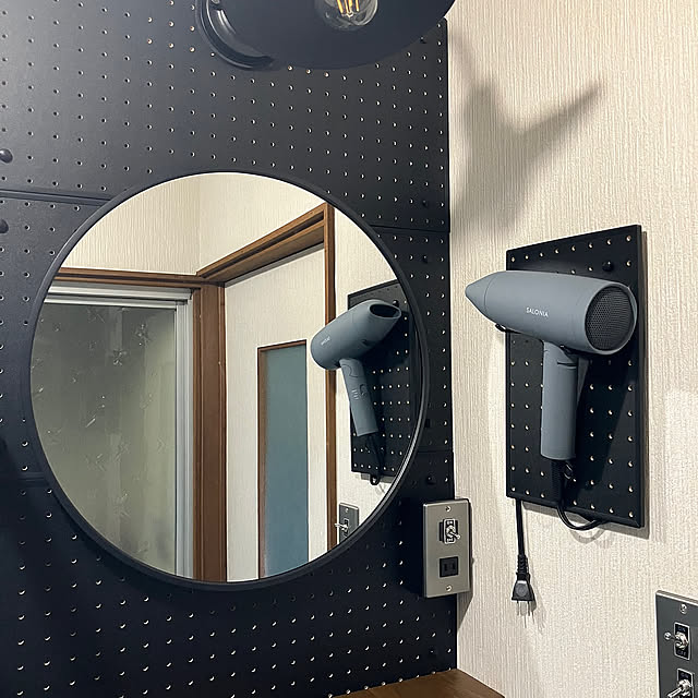 Bathroom,トグルスイッチ,DIY,セリア,有孔ボード,壁面ディスプレイ,男前,有孔ボードディスプレイ,100均 mochiの部屋