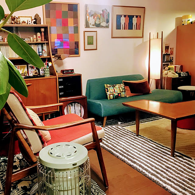 Lounge,アメリカンヴィンテージ,北欧ヴィンテージ家具,IDEE AOソファー,Ｐａｃｉｆｉｃ　ｆｕｒｎｉｔｕｒｅ　ｓｅｒｖｉｃｅ,照明,北欧,ポスター,雑貨,イデー,古道具,アンティーク,アート,ソファ,賃貸 nomuyogu426の部屋