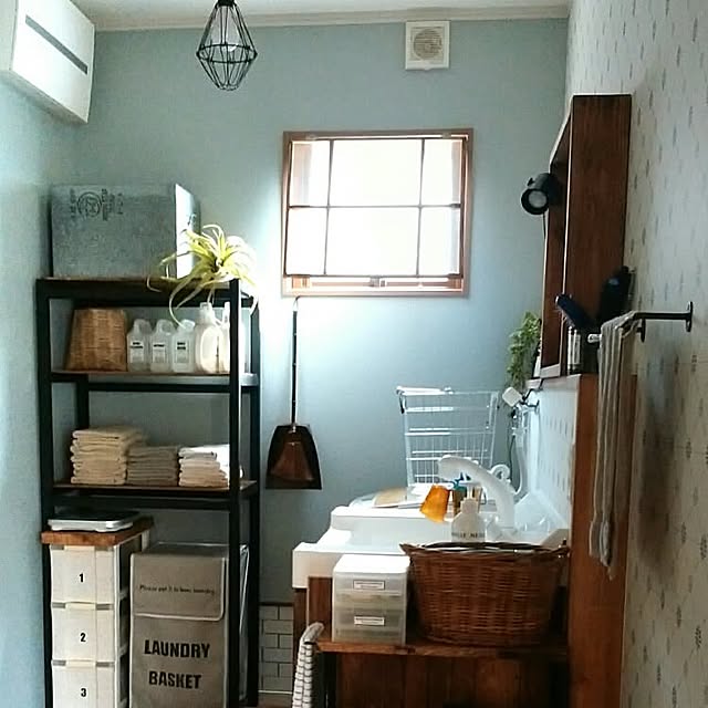 Bathroom,新タグ,DIY,男前,インダストリアル,カフェ風,雪の宿系インテリア,ノスタルジック,ティランジア,いなざうるす屋さん,IG⇨maca_home,ブログよかったら見てみて下さい♩ macaの部屋