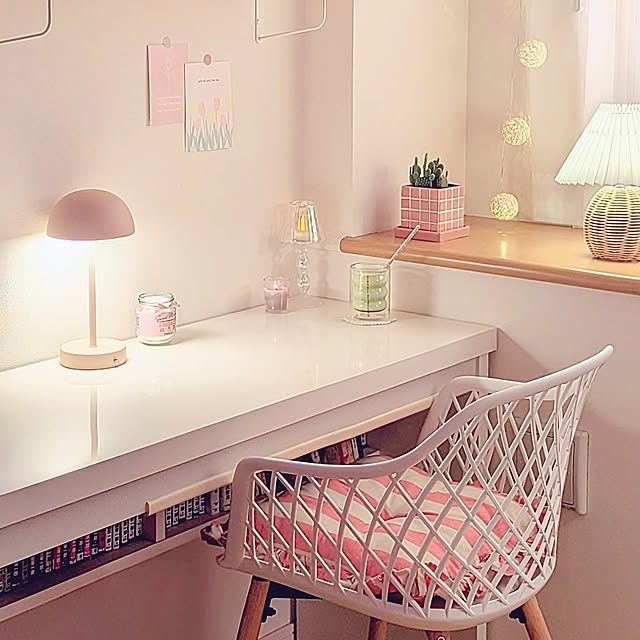 My Desk,間接照明,3COINS,H&M HOME,スリコ,LAKOLE,韓国インテリア,プリーツランプ,Standard Products aの部屋