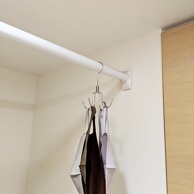 Bathroom,シンプル化計画,掃除しやすい家を目指す,100均,断捨離がんばってます❤,断捨離,楽天roomやってます,清潔を保つ,いつもいいね！ありがとうございます♪,今日も素敵な1日を❤️,マスクのある生活,マスク干し場,マスク収納,ダイソー chiuchiuの部屋