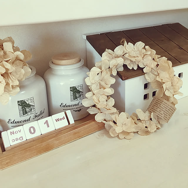 My Shelf,制限解除‼︎,紫陽花フェイク リース,コーヒーフィルター紫陽花,ダイソー,いつもありがとう(*´ー｀*),フォローすごく嬉しいです♡,いいね！コメント！うれしいです♥ kaoriの部屋