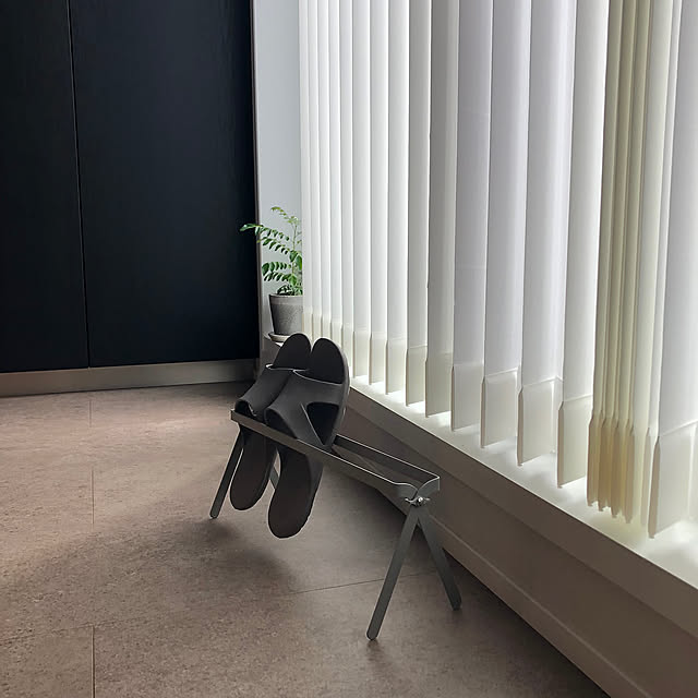 Overview,スリッパラック,Standard Products,バルコニーのスリッパラック,買ってよかったもの,小さな幸せ,暮らしを楽しむ,フォロー&いいね ありがとうございます♡,読んでくれてありがとうございます♡,夫婦ふたり暮らし,楽しむLIFE,暮らしを豊かにする Rororiの部屋