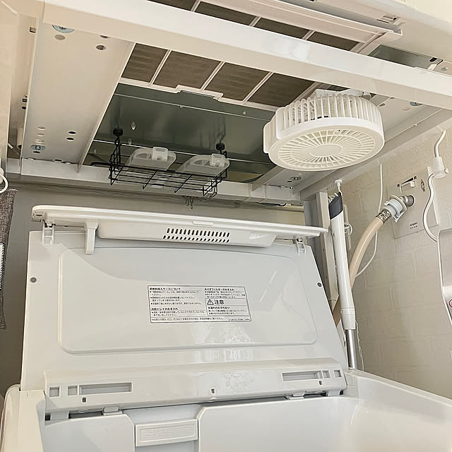 Bathroom,掃除機,乾太くん,DIY♡,脱衣所,スティッククリーナー,ワイヤーネット,スタンダードプロダクツ,扇風機,洗濯機を綺麗に保つ,洗濯機のお手入れ,糸くずフィルター,洗濯機,デッドスペース,隙間収納,Daily RoomClip 掲載♡感謝 miiの部屋