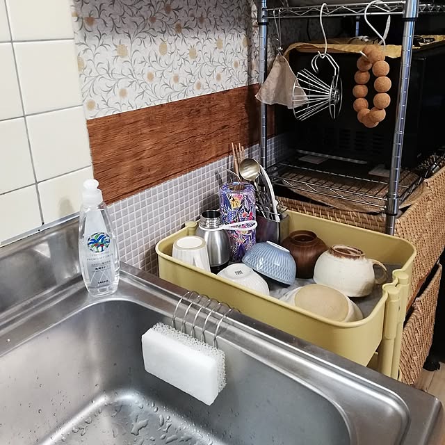 Kitchen,セリア石鹸置き,キッチンスポンジ置き場,買ってよかったもの,IKEAワゴン,わんこと暮らす,植物と暮らす,賃貸,ひとりと1匹暮らし,ひとり暮らし,複数枚投稿 santamamaの部屋