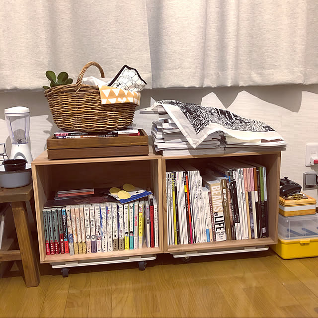 てぬぐい,かまわぬ,木箱,ポリプロピレン平台車,一人暮らし,無印良品,tente,My Shelf,本棚,リビング missanの部屋