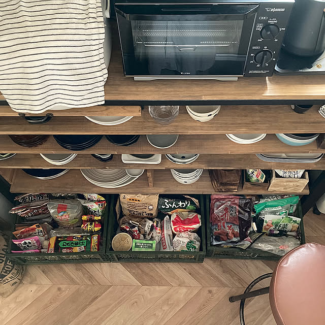 リサイクルショップで買った椅子,DIY食器棚,DIY,食材ストック,ダイソー,Kitchen okkunの部屋