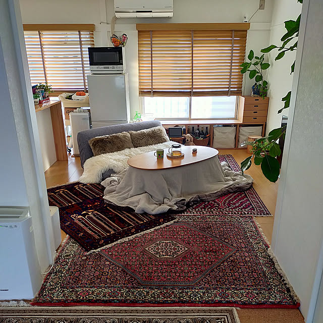 Lounge,団地インテリア,ミックスインテリア,団地リビング,ローソファ,ひとり暮らし,1LDK,好きなものに囲まれた暮らし,こたつのある暮らし,ヴィンテージラグ,無印良品,自分スタイル,こたつ,ムートン dekoの部屋