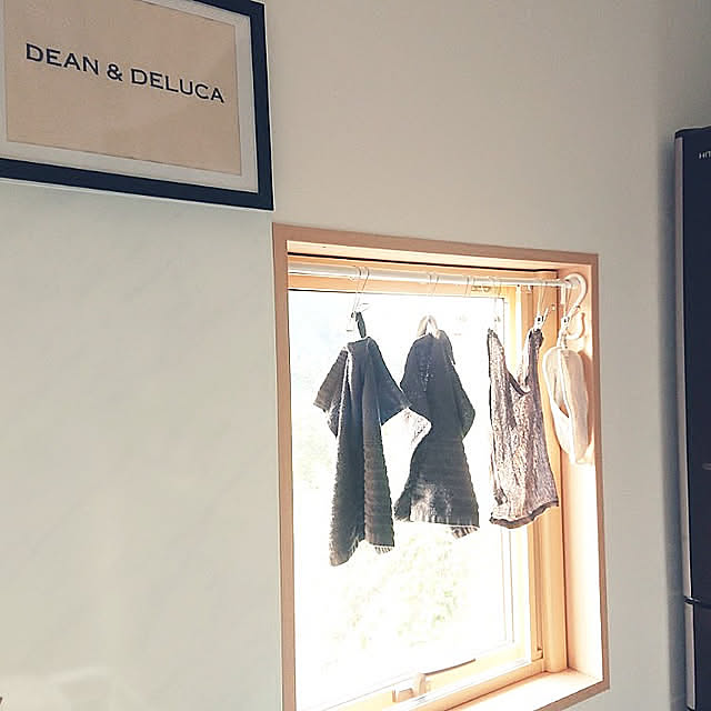 Kitchen,フック,益岡工務店,Room Clipとの出会いに感謝♥,LDKリフォーム,セリア,ホワイト,パールホワイト,収納上手になりたい,スッキリ暮らしたい,窓を増設,タカラスタンダード,タカラスタンダードレミュー,たからもの,RoomClipさんありがとうございます,キッチンリフォーム,レミュー,LDK,タカラスタンダード キッチン,RoomClipショッピング,ダイソー,突っ張り棒,フックつきクリップ,DEAN&DELUCA Mの部屋