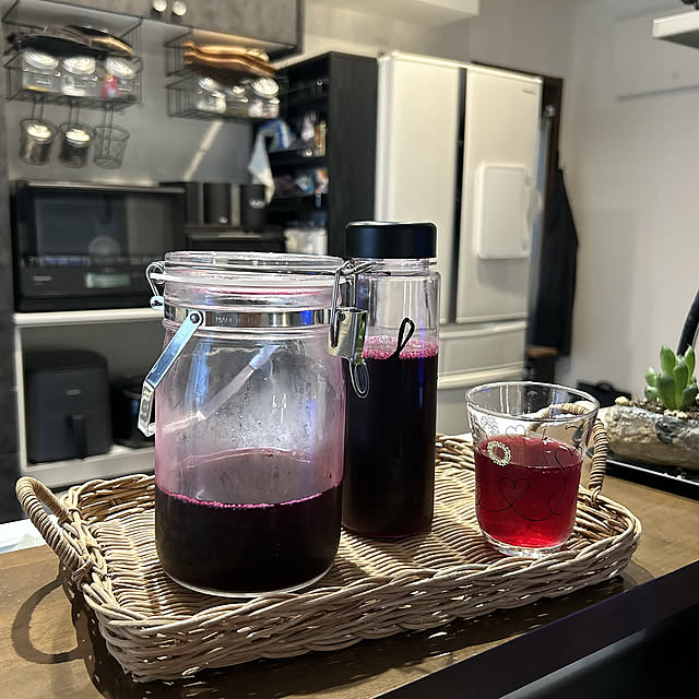 Kitchen,梅酒,自家製,梅シロップ,しそジュース,食洗機対応,ボトル,セリア,セラーメイト,保存瓶,ピッチャー,子どもと暮らす,子どものいる暮らし,夏,キッチンカウンター yunyumの部屋