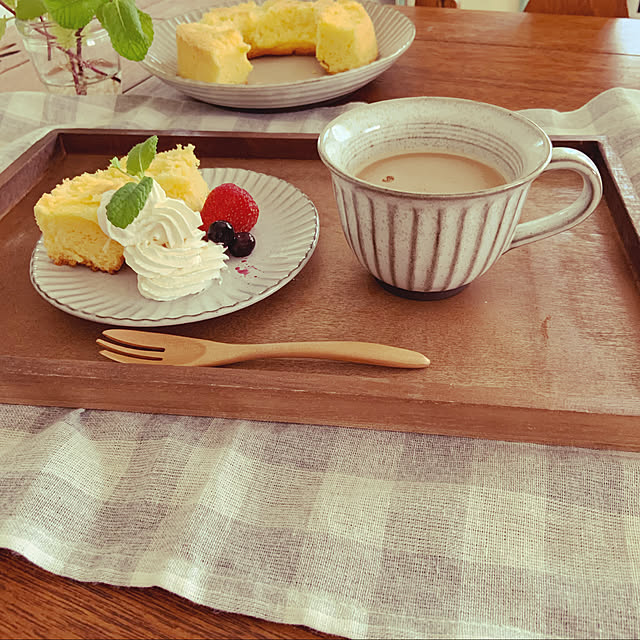 唐茶シリーズ大好き♡,シフォンケーキ♡,ニトリ,カフェ風,ナチュラルインテリア,子供と暮らす。,いつもいいねやコメント感謝です♩,三姉妹♡,おうちカフェ,おやつ作りはまってます♡,おやつ作り♡,My Desk,ニトリがいっぱい♡ tomoの部屋