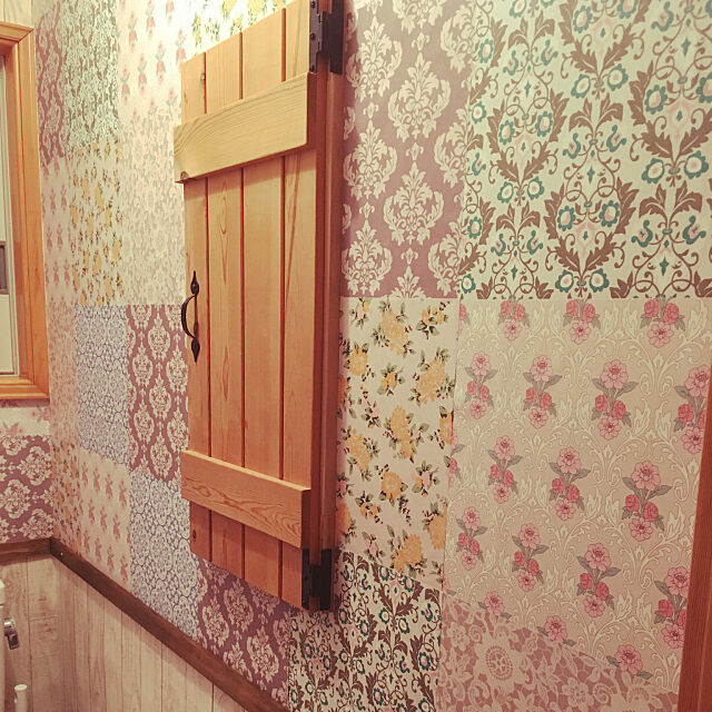 トイレの壁,花柄,DIY,手作り,壁紙DIY Marikoの部屋