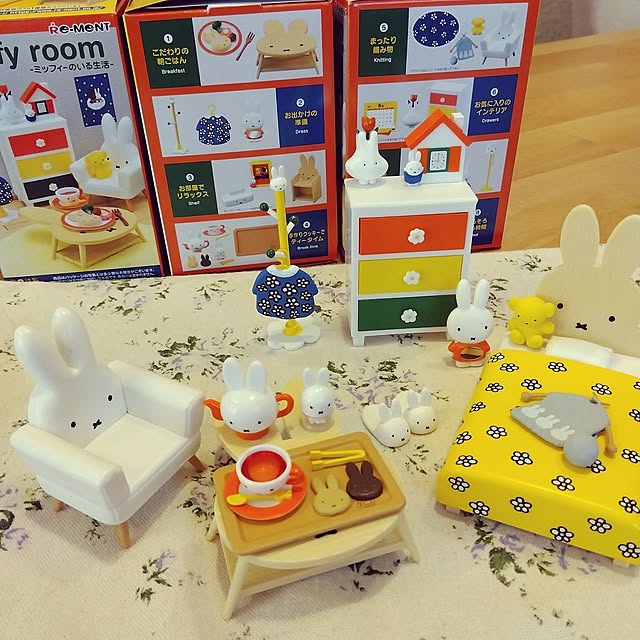 My Desk,無言でいいね、フォローごめんなさい,いつもいいねありがとうございます,お返しいいねできなくてすみません,お邪魔できてなくてごめんなさい,お部屋回れてなくてごめんなさい,ナチュラルがすき,ミッフィー,リーメント,フルコンプリートセット,ミニチュアが好き,ミニチュア,こんな家具ほしい,大人の楽しみ,ニヤニヤが止まらない,今日発売,どれもかわいすぎる,2023.7.29,ミッフィー同好会 akkyの部屋