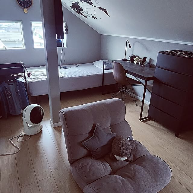 Overview,息子の部屋,中学生男子の部屋,無印良品 脚付きマットレス,ニトリワークデスク ku-kaiの部屋