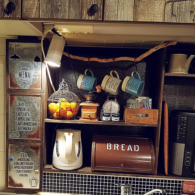 Kitchen,錆び塗装,セルフリフォーム,キッチンリフォーム,セリアブリキフレーム,セリアステッカー,ディアウォール,キッチン棚DIY,フォロー&いいね ありがとうございます♡ saku-naraの部屋