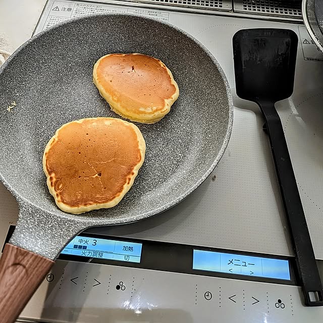 Kitchen,パナソニックIHクッキングヒーター,パナソニックキッチン,カインズ　フライパン,tower　フライ返し,カインズホーム,カインズ,towerシリーズ,ホットケーキはすてき♪,ホットケーキ,ホットケーキミックス,パンケーキ,いいね、コメントありがとうございます！ tomatopapaの部屋