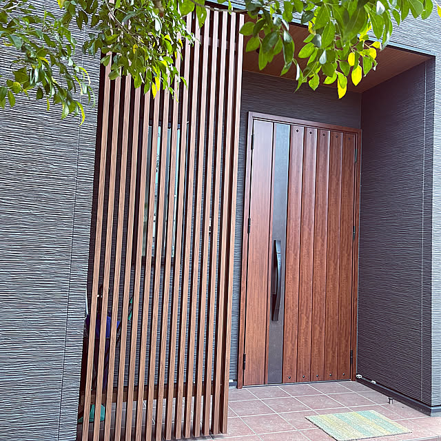 Entrance,シマトネリコの木♣︎,格子のある家,木目天井,シンプル玄関,ポートマホガニー,イベント参加なのでコメントお気遣いなく♡,イベント参加します♡,玄関,RCの出会いに感謝♡,RCの皆さまに感謝♡,笑顔多き1日になりますように♡,いつもありがとうございます♪感謝☆,すっきり暮らす,シンプルな暮らし,笑うことを忘れずに*,笑う門には福 来たる◡̈⃝︎ seiの部屋