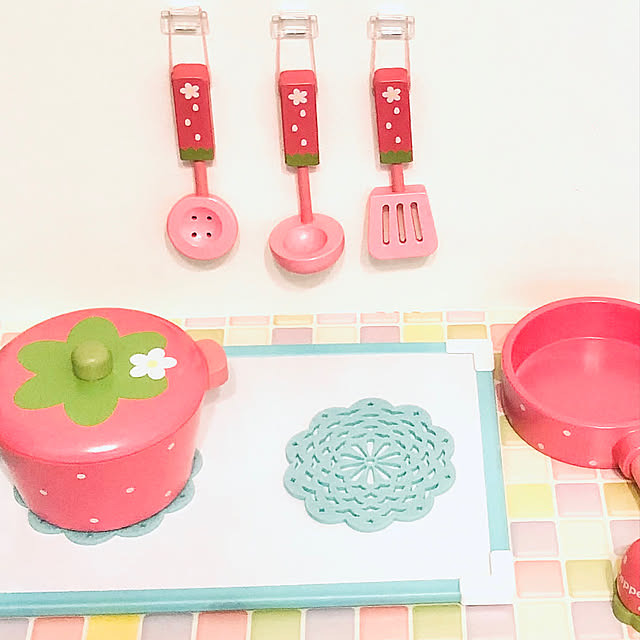 セリア,ダイソー,コースター,ホワイトボード,カラーボックス,おままごとキッチンDIY,Kitchen,マザーガーデン木製おままごと Satomiの部屋