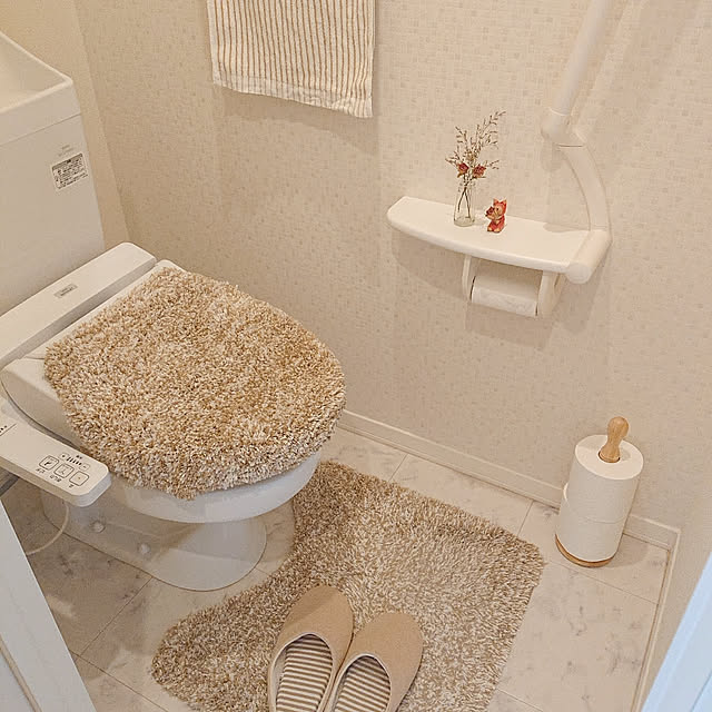 Bathroom,ニトリ,トイレマット,トイレスリッパ,トイレふたカバー,タオル kaoriの部屋