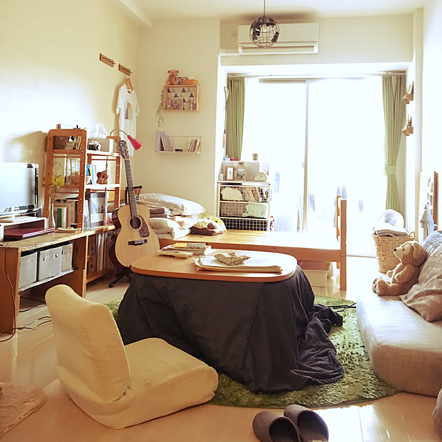 Overview,1K,ひとりぐらし,ギターのある部屋,一人暮らし,無印良品,こたつ机,こたつ,ギター,ナチュラル,ひとり暮らし katakoの部屋