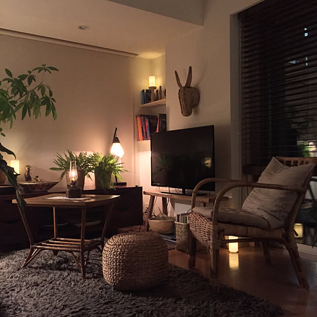 Lounge,間接照明,観葉植物,フォークアート,一人暮らし,プリミティブ,アンティーク,バンブーチェア,ブラウン会,ミックス＆リラックス shinの部屋